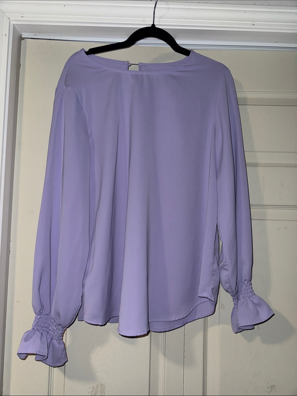 Women's Lilac Long-Sleeve Smocked Cuff Blouse
